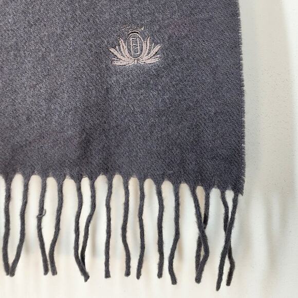 Fendi 100% Lambswool Fringed Gray Scarf Made in Italy Quiet Luxury Plain Neutral - Picture 4 of 5